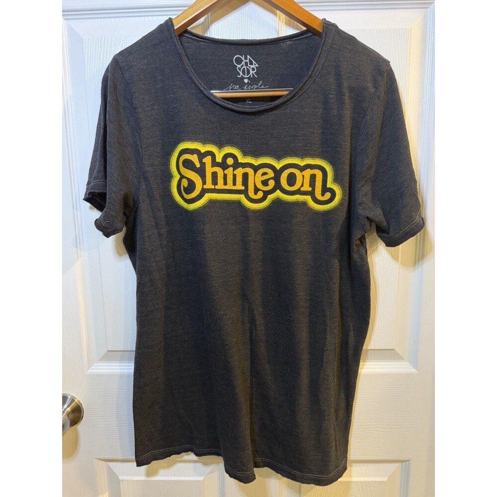 Chaser Gray Shine On Graphic T-shirt size XL